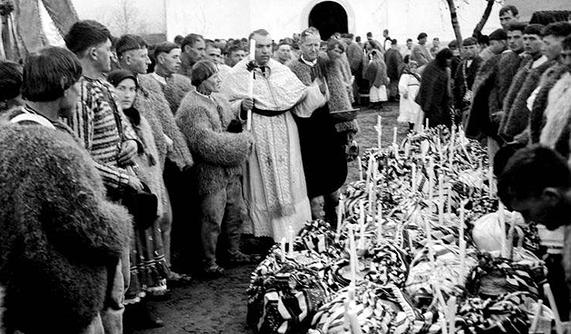 Fotografiile lui Ioniţă G. Andron se reîntorc în Ţara Oaşului