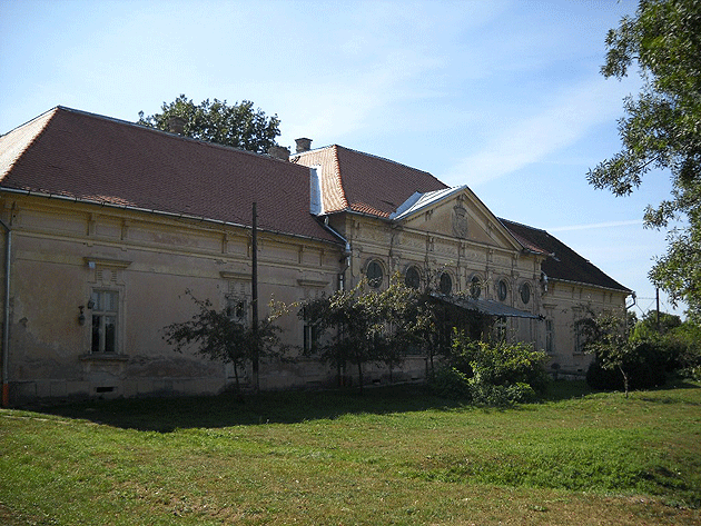 Castelul Wesselényi și Conacul Degenfeld