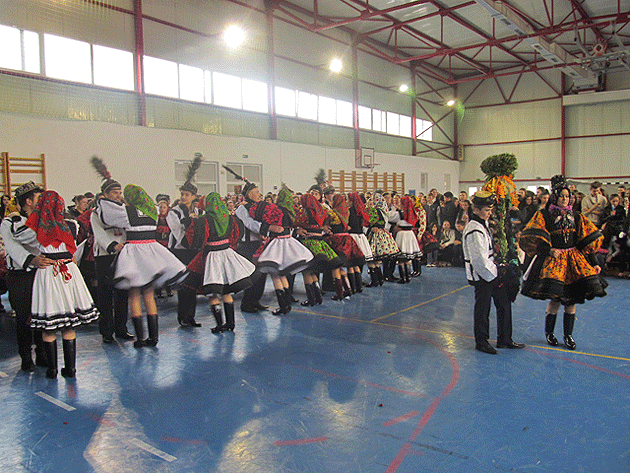 Întâlnire peste generaţii la Negreşti