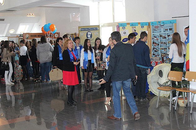 Târgul educaţiei şi Zilele matematicii sătmărene,  la a III-a ediţie