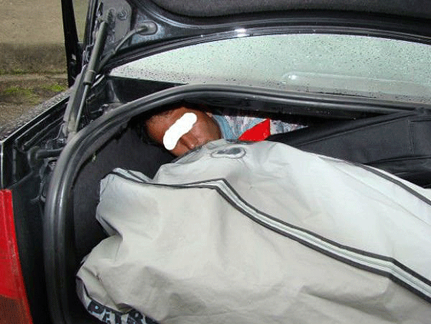 Un sătmărean a vrut să iasă din ţară ascuns  în portbagaj