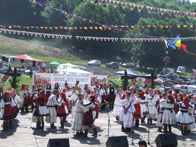 Dealurile de la Huta Certeze se umple  de muzică şi voie bună