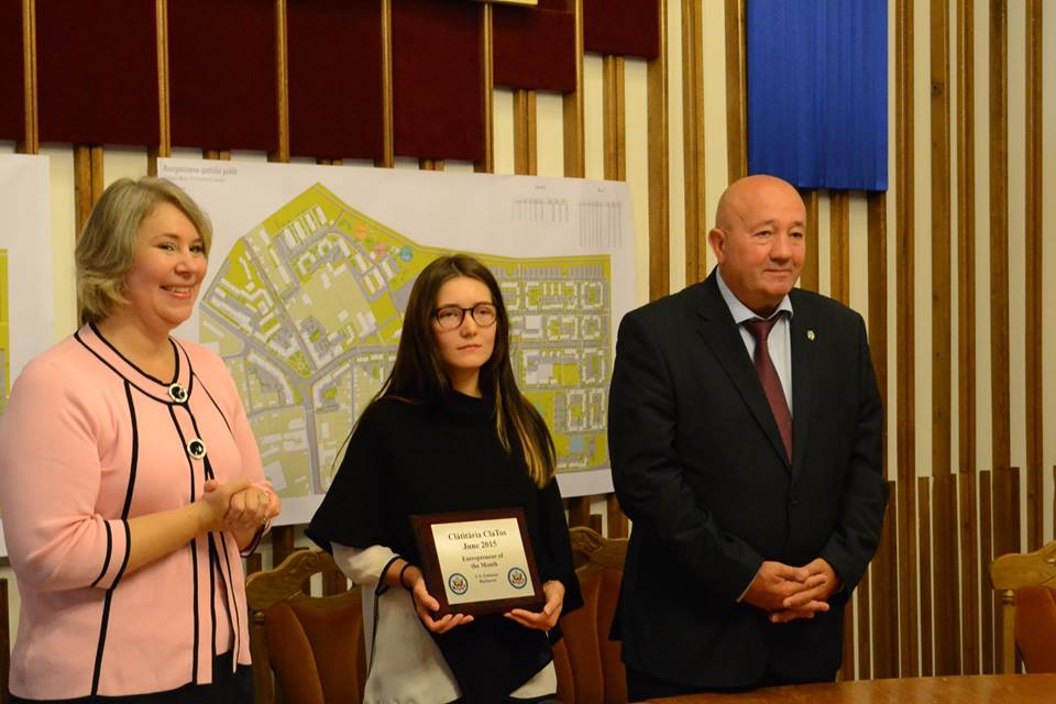 Cele mai BUNE CLĂTITE se fac la SATU MARE. O spune AMBASADA AMERICII