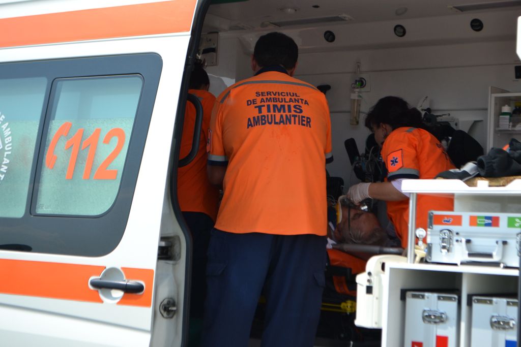 Străzi PERICULOASE în Satu Mare. Un tânăr a accidentat GRAV o BĂTRÂNĂ şi a FUGIT