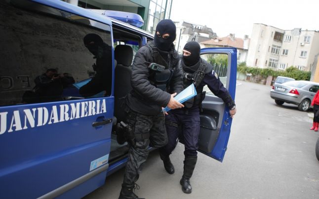 Procurorii DIICOT, sprijiniţi de "MASCAŢI", au DESCINS la SATU MARE