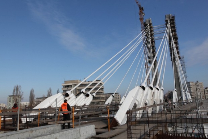 După al TREILEA POD, urmează al PATRULEA POD. PROMISIUNE făcută de primarul COICA şi deputatul PETRIC