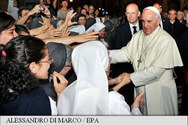 Impozite reduse cu 80 la sută pentru proprietarii care zugrăvesc fațadele înainte de vizita Papei Francisc în Bolivia