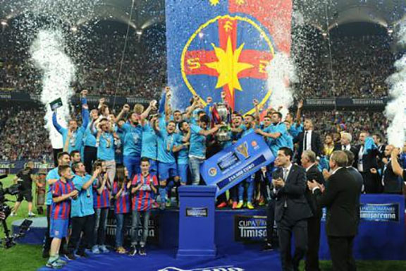 Steaua a câștigat Cupa României-Timișoreana, după 3-0 cu Universitatea Cluj
