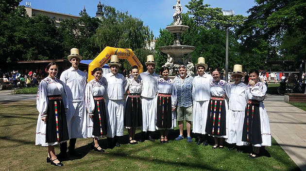 Ansamblul Ceatăra Carei, la festivalurile românilor din Ungaria