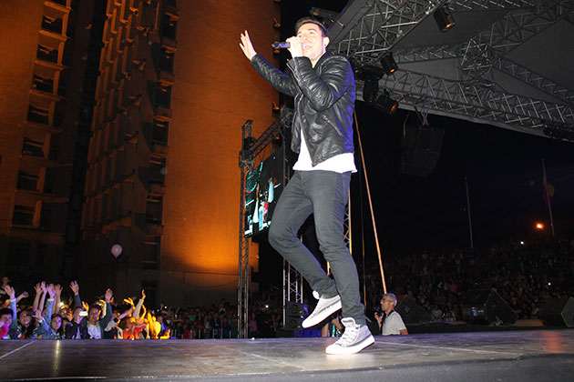 FAYDEE a făcut senzaţie la Satu Mare. Mesajul acestuia către public: "VĂ IUBESC"