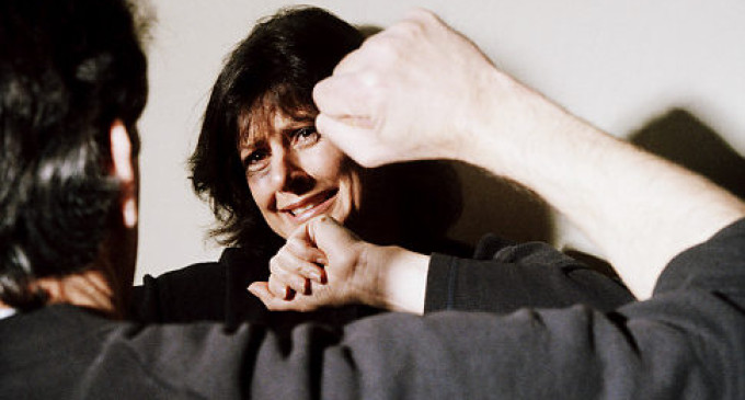 Scandaluri şi bătăi în week-end