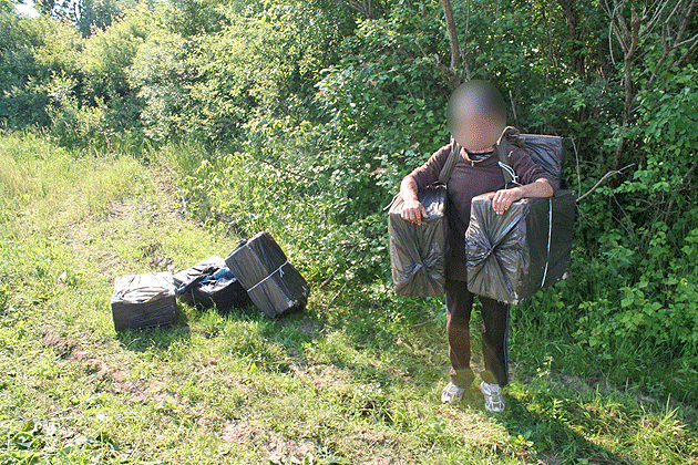 Contrabandiştii sătmăreni s-au luat la bătaie  cu poliţiştii de frontieră