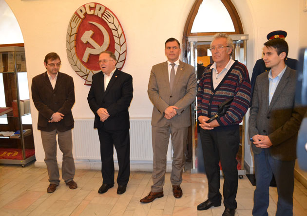 COMUNISMUL, REÎNVIAT la SATU MARE. Expoziţie dedicată NOSTALGICILOR, la Muzeul de Artă