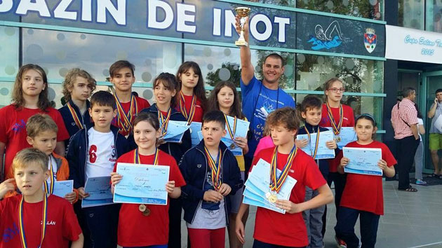 Sătmăreni în top la “Cupa Înotătorului Turdean”