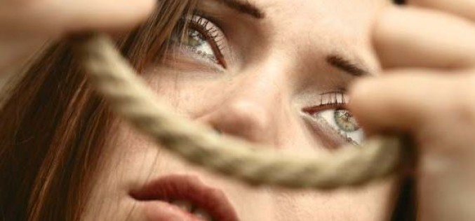 SPÂNZURAREA, metoda preferată de SINUCIGAŞII sătmăreni. VEZI câţi şi-au pus LAŢUL în gât