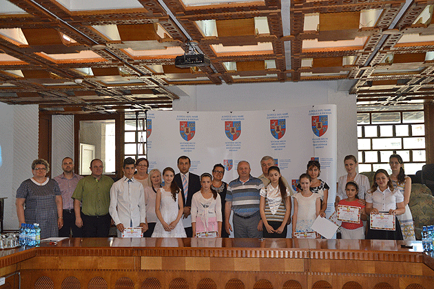 Consiliul Judeţean încurajează alimentaţia sănătoasă în şcoli