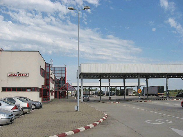 Un german a încercat să scoată ilegal din ţară  un afgan