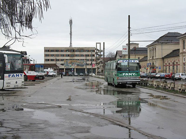 Primăria vrea să scoată cursele judeţene din centru