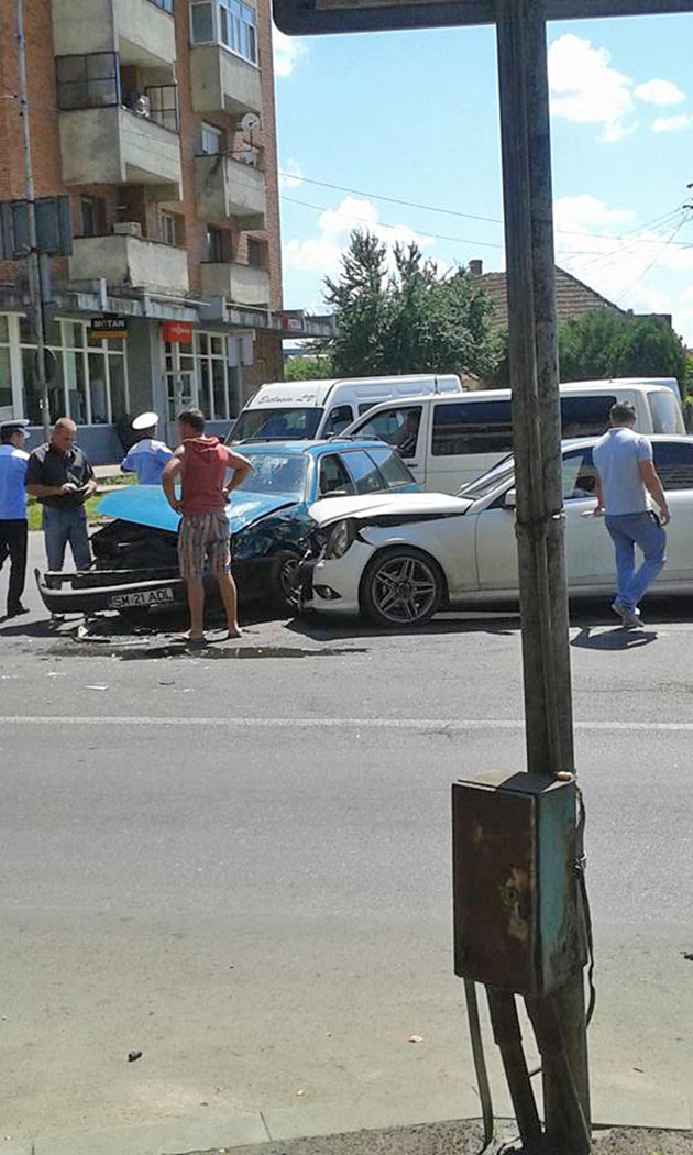 Accident pe CEA MAI CIRCULATĂ arteră a municipiului Satu Mare