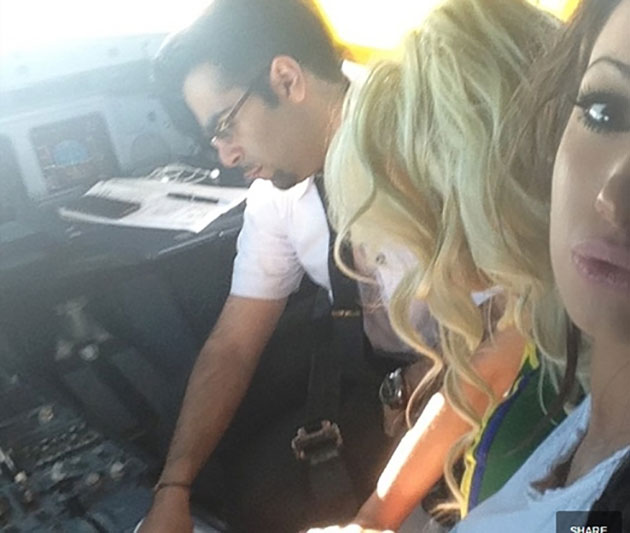 Scandal-monstru la Kuwait Airways, după ce o patroană de videochat a fost invitată în cockpit-ul unui avion comercial