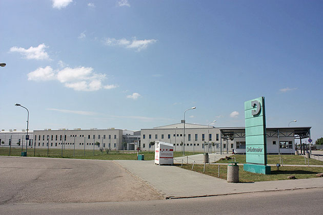 Draxlmaier caută o sută  de muncitori