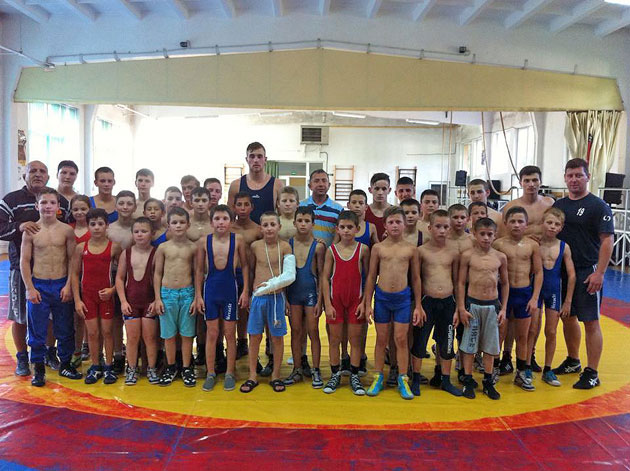 După medalii la cadeţi