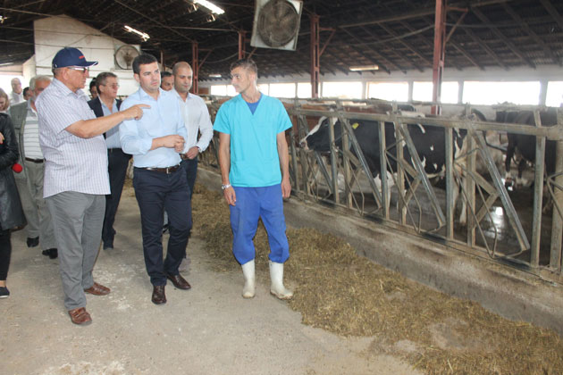 Ministrul Agriculturii, impresionat  de fermele înfiinţate prin PNDR