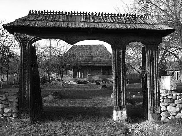 Când o Coloană sărută infinitul (IV)