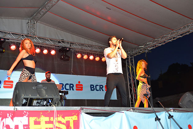 Ellie White şi Deepcentral au făcut show la AugustFest