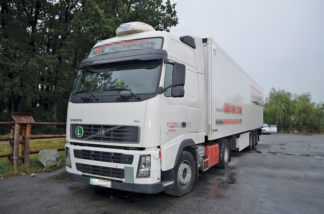 TIR-uri furate din Germania şi Olanda, depistate de poliţiştii de frontieră