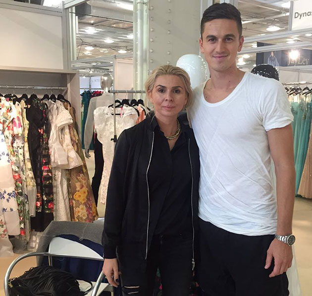 Florin Gardoş, alături de un designer vestimentar