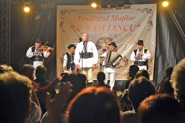 Spectacol de neuitat duminică la Gelu