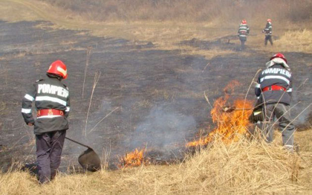 Patru incendii la acest sfârşit  de săptămână