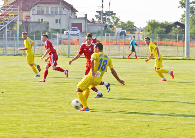 Fotbal topit de caniculă