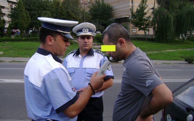 OŞENII s-au pus pe DISTRACŢIE. TREI şoferi prinşi cu ALCOOLEMIE la volan în Negreşti-Oaş
