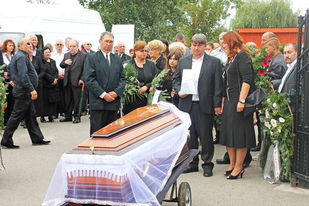 Ioan Raţiu, condus pe ultimul drum