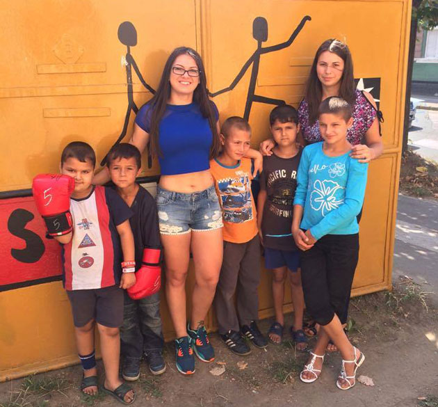 Vedeta MMA, alături de Asociaţia Stea