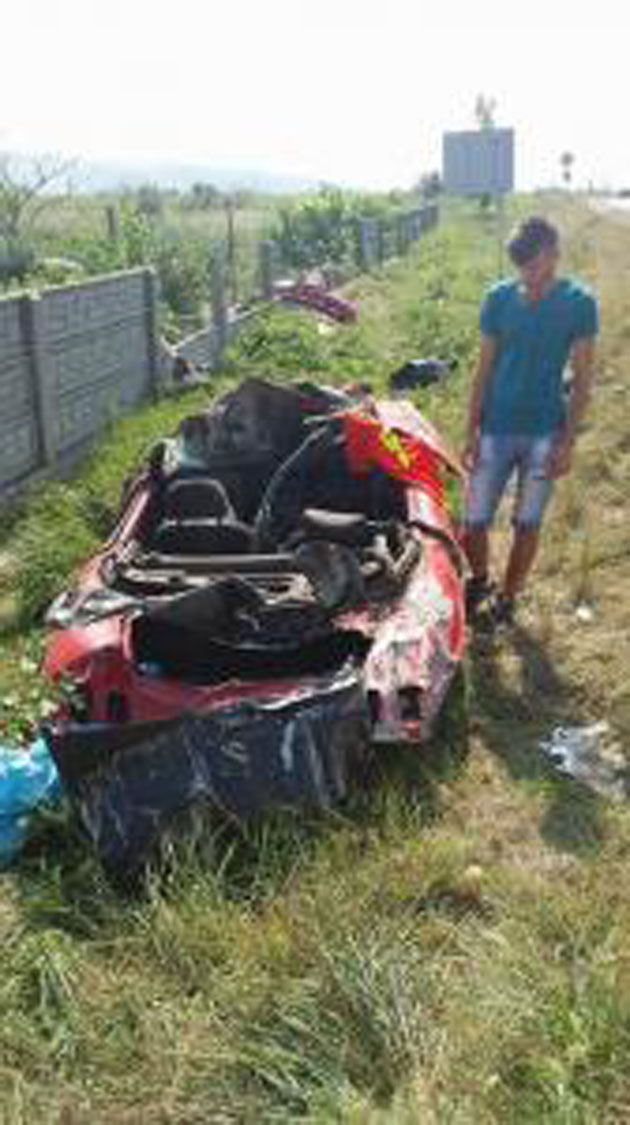 Doi tineri au murit în drum spre Supur
