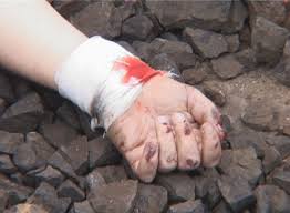 INCREDIBIL! Tentative de SUICID la vârste tot mai fragede în judeţ