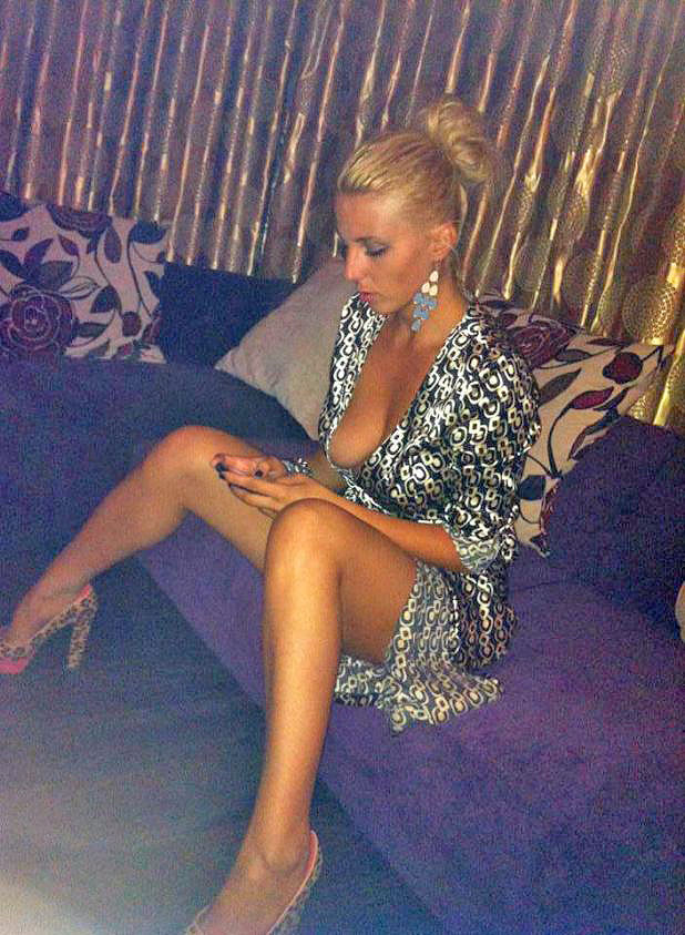 Bărbații, în delir! Alina Plugaru, fosta regină a filmelor pentru adulți, și-a arătat tatuajul intim!