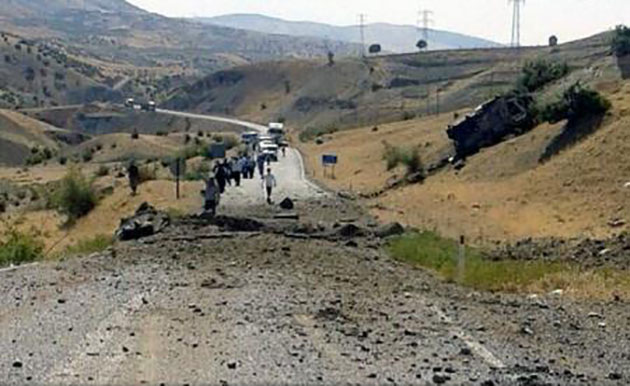 Aviația militară turcă a bombardat poziții ale PKK după atacul sângeros atribuit rebelilor kurzi