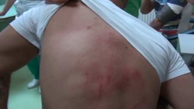 Doi fraţi s-au BĂTUT ca orbii pentru CASA părinţilor