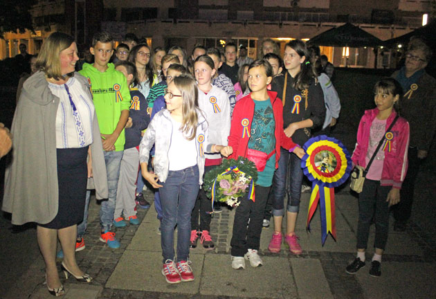 Depuneri de jerbe la bustul lui Avram Iancu  din Satu Mare