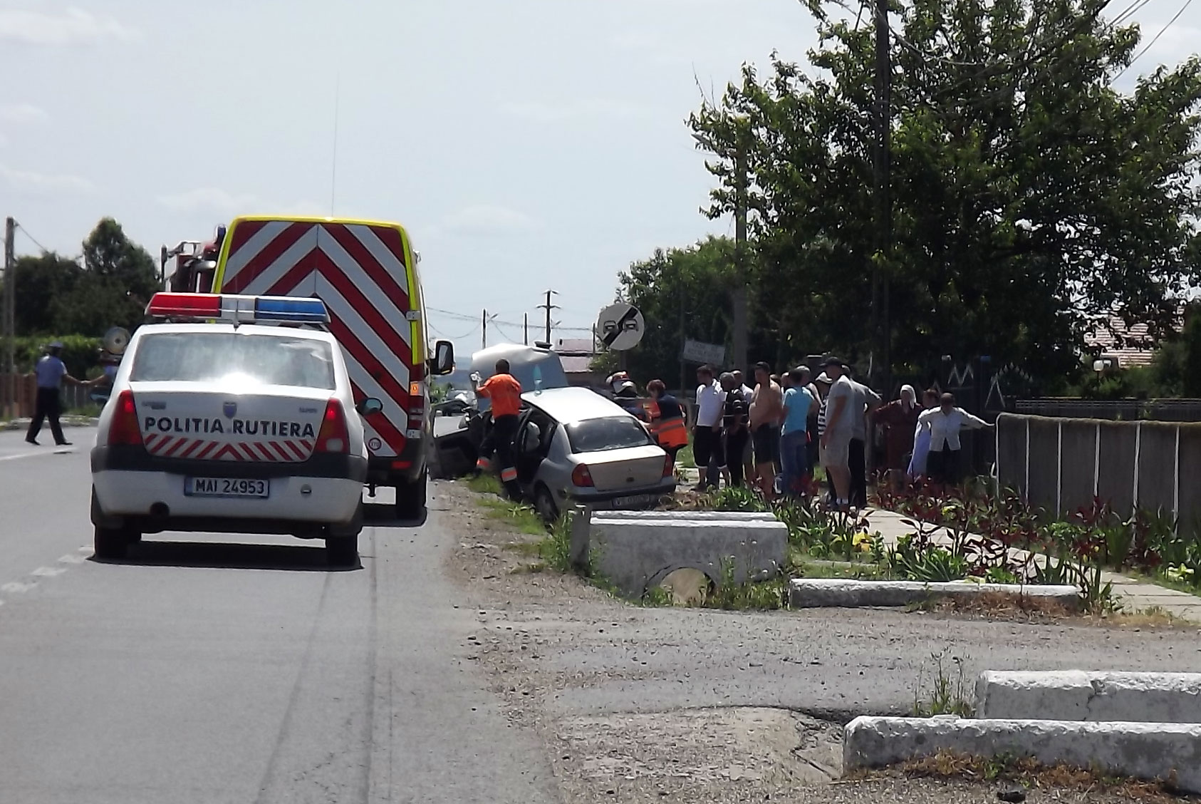 COPIL de DOI ANI, rănit într-un accident rutier la Pişcolt