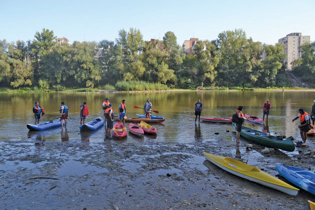 Cu caiacele pe Someş şi cu bicicletele pe dig