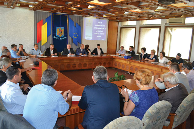 Județul Satu Mare a avut nouă prefecţi în 25 de ani