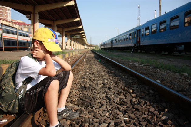 Veşti proaste pentru părinţii care şi-au lăsat copiii singuri acasă