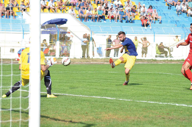 Spectacol total, dar punctele merg la Arad