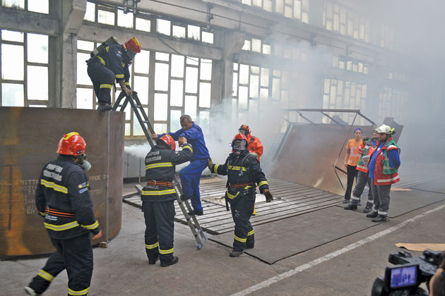 Explozie la o fabrică, simulată la Tăşnad