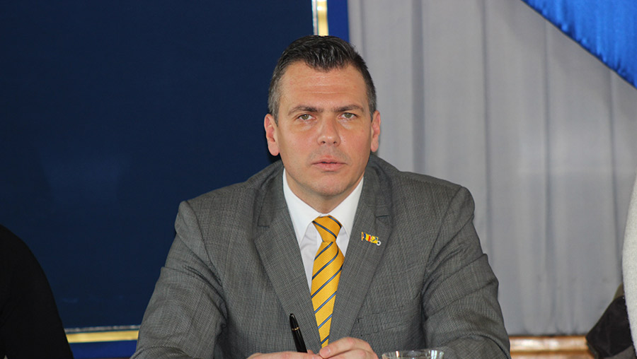 ADRIAN ŞTEF se visează PRIMAR. Se anunţă o LUPTĂ foarte INTERESANTĂ